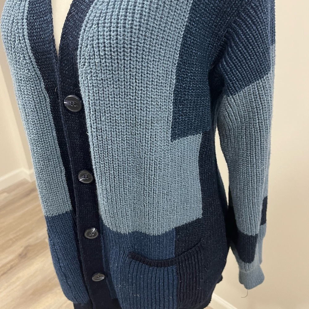 Womens Zara v neck knit cardigan with pockets